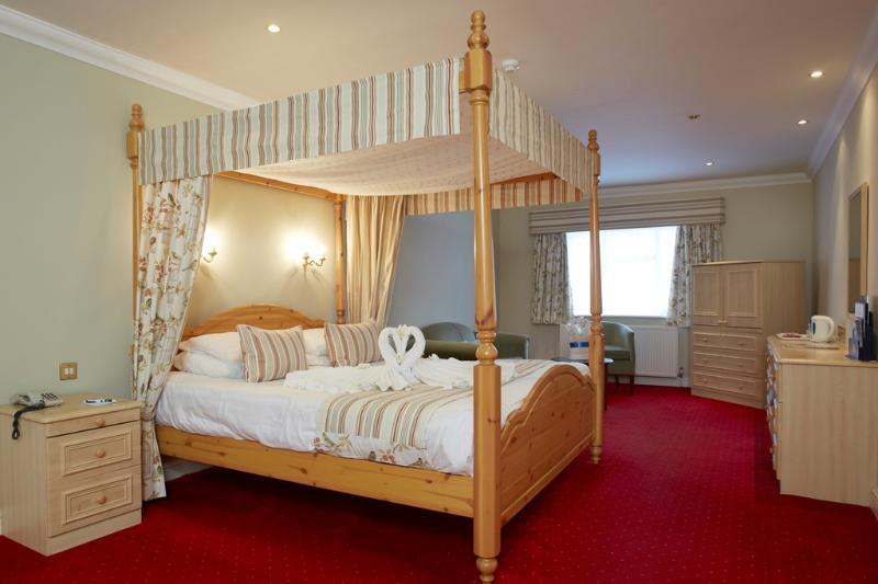 Consort Hotel Rotherham Exteriör bild
